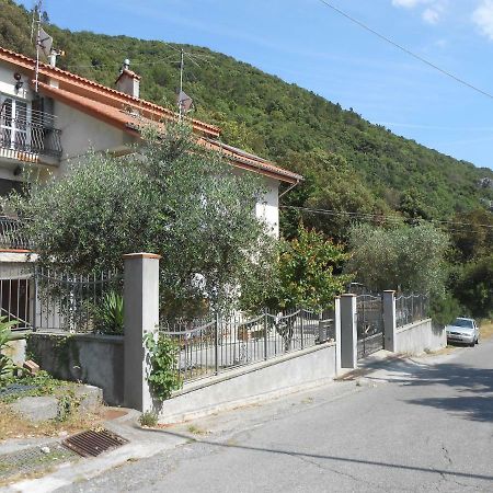 La Mansardina Apartamento Vezzi Portio Exterior foto