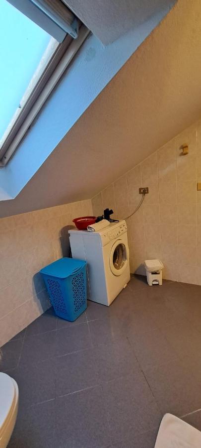 La Mansardina Apartamento Vezzi Portio Exterior foto